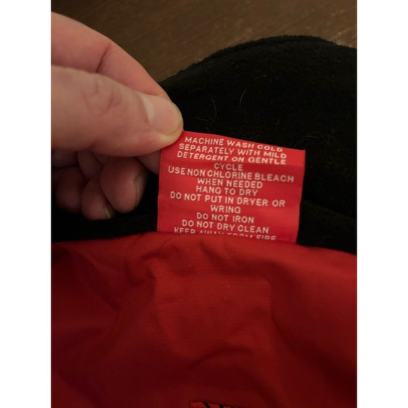 Vintage Marlboro Waterproof Windbreaker Jacket Men's M Red Gray with Hood - Picture 5 of 7